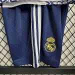 Real Madrid 2022/23 White Dragon Edition Kids Kit - Image 3