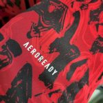 Manchester United 2023/24 Pre-Match Training Jersey Red Black - Image 4