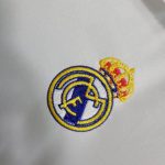 Real Madrid 2011/12 Home Kids Retro Jersey And Shorts - Image 4