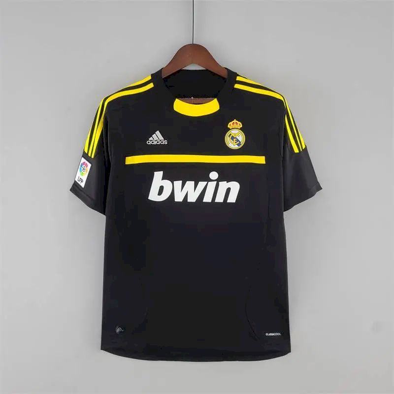 Real Madrid 2011/12 Goalkeeper Retro Jersey