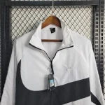 Nike 2023 Lifestyle Windbreaker - Image 6