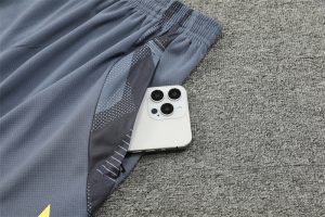 Ajax 2024/25 Training Adult Jersey+Short 14001 - Image 5