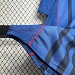 Barcelona 2004/05 Away Retro Jersey - Image 3