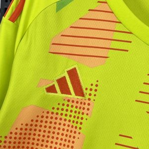 Flamengo 2025/26 Yellow goalkeeper uniform Jersey - Image 8