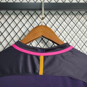 Barcelona 2016/17 Away Long Sleeves Retro Jersey - Image 4