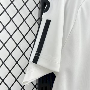 Adidas 1041 White T-shirt - Image 5