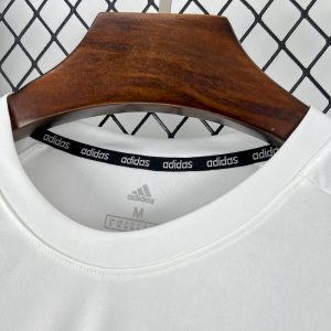 Adidas 1041 White T-shirt - Image 3