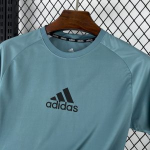 Adidas 1041 Dark green T-shirt - Image 4