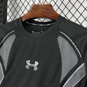 Under Armour 1040 Black T-shirt - Image 4
