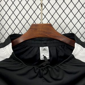 Colo Colo 2025/26 Home Shorts - Image 5