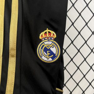 Real Madrid 2011/12 Away Kids Retro Jersey And Shorts - Image 8