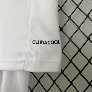 Real Madrid 2012/13 Home Kids Retro Jersey And Shorts - Image 6