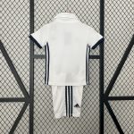 Real Madrid 2016/17 Home Kids Retro Jersey And Shorts - Image 2