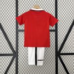 Manchester United 1999/00 Home Kids Retro Jersey And Shorts - Image 2