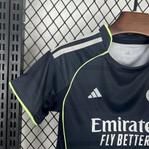 Real Madrid 2025/26 Away Kids Kit - Image 5