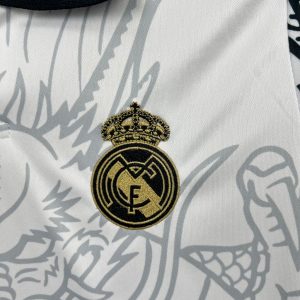 Real Madrid 2022/23 Dragon Kids Kit - Image 8