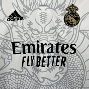 Real Madrid 2022/23 Dragon Kids Kit - Image 7