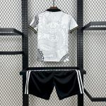 Real Madrid 2022/23 Dragon Kids Kit - Image 2