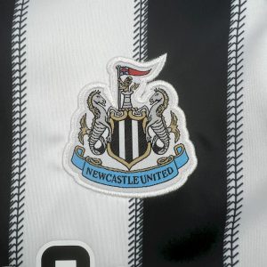 Newcastle United 2025/26 Home Kids Kit - Image 6