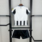 Newcastle United 2025/26 Home Kids Kit - Image 2