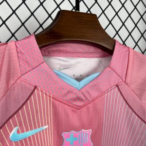 Barcelona 2025/26 pink special edition Kids Kit - Image 7