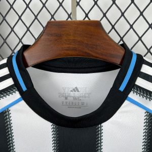 Newcastle United 2025/26 Home Jersey - Image 9