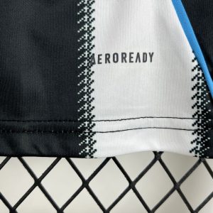 Newcastle United 2025/26 Home Jersey - Image 5