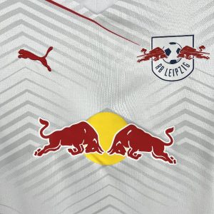 RB Leipzig  2025/26 Home Kids Kit - Image 9
