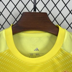 Real Madrid 2025/26 Yellow Goalkeeper Kids Kit - Image 10