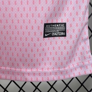 Paris Saint-Germain 2025/26 pink special edition Jersey - Image 4