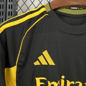 Real Madrid 2025/26 Black and yellow special edition Jersey - Image 7